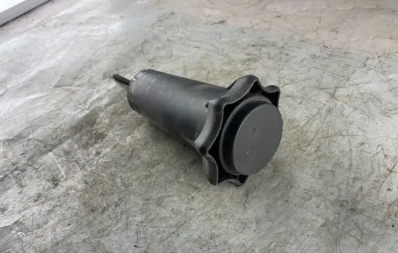 Audi A8 S8 D3 4E Spare wheel bolt 4E0803899K 4E0803899