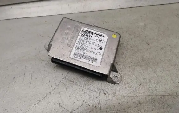 Renault Megane II Airbag control unit/module 8200411013A 603989700