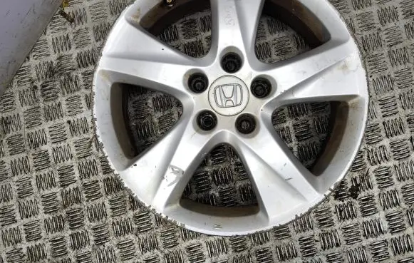 Honda Accord R17 alloy rim 