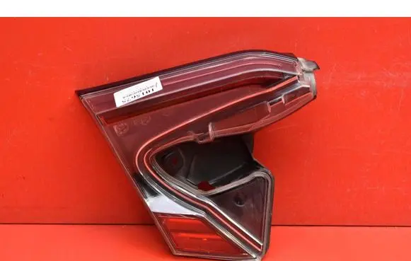 Toyota C-HR I Rear/tail lights 81590-F4020-00