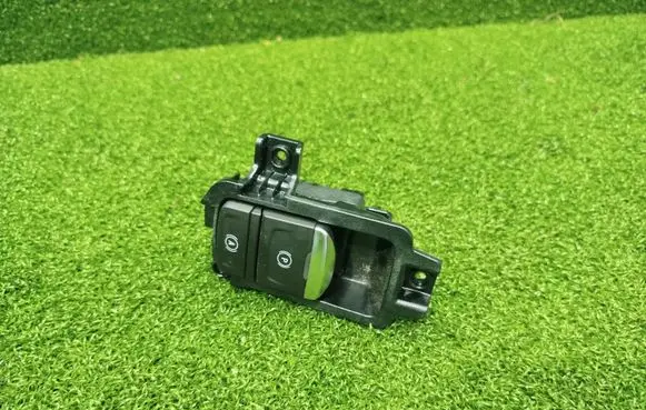 Renault Arkana Hand parking brake switch 251757060R SAPQ57A003A