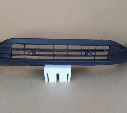 Volkswagen Tiguan Front bumper lower grill 5NA807903H