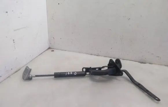 Volvo V70 Tailgate/trunk/boot hinge 30674494