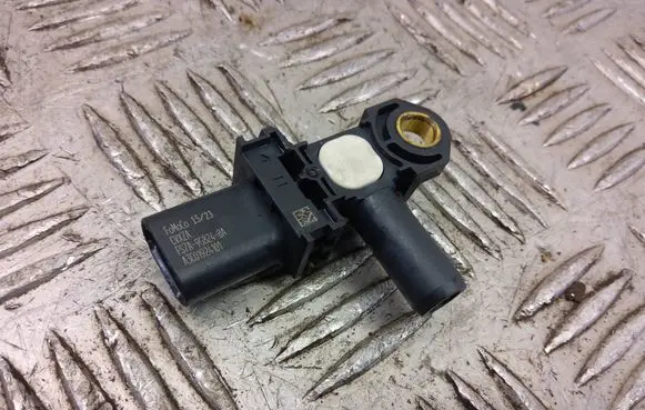 Ford Puma Exhaust gas pressure sensor A3C01924101