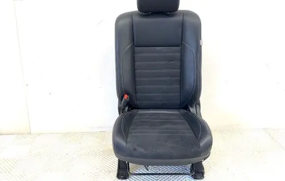 Mitsubishi Outlander Front driver seat
