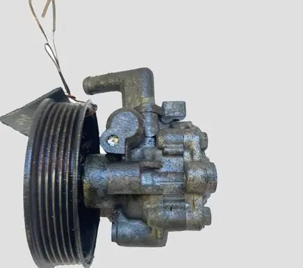 Hyundai Tucson JM Power steering pump 571002E300 8X10F238