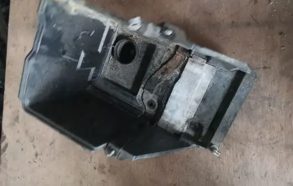 Mazda 3 II Battery tray CC3056040