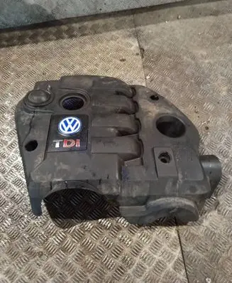 Volkswagen PASSAT B5.5 Engine cover (trim)