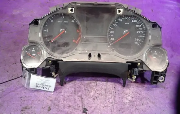 Audi A8 S8 D3 4E Speedometer (instrument cluster) 4E0920900F