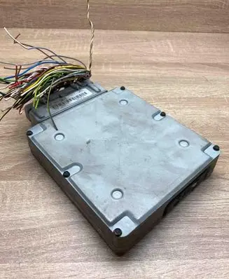 Ford Mondeo Mk III Engine control unit/module ECU 98AB12A650CTE WAIT