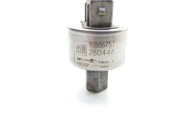 Opel Vectra B Air conditioning (A/C) pressure sensor 90506751 280446