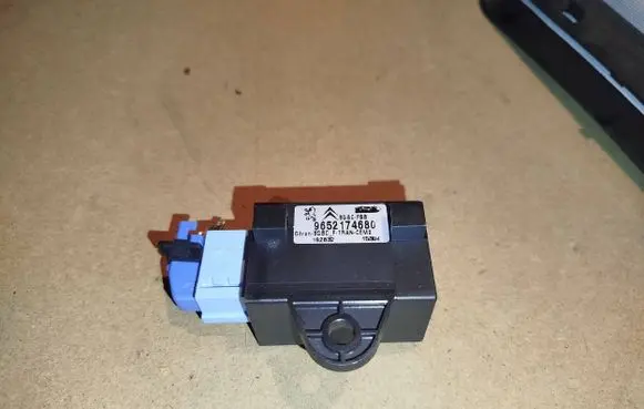Peugeot 407 Other relay 9652174680 BGBCFSB 192832