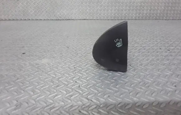 Hyundai Santa Fe Seat heating switch
