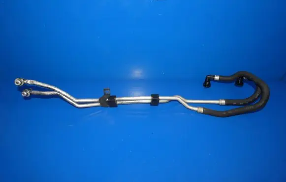 Jaguar XJ X351 Gearbox oil cooler pipe/hose 