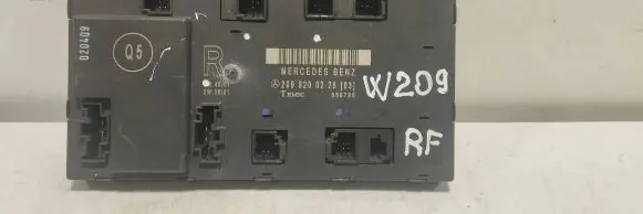 Mercedes-Benz CLK A209 C209 Door control unit/module 2098200226 356799