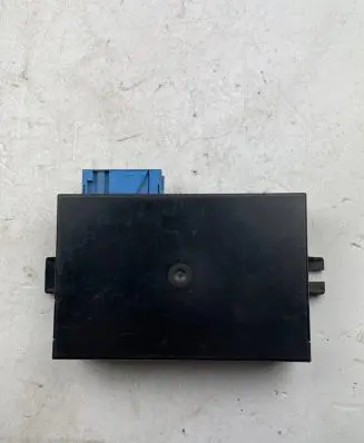 BMW 5 E39 Cruise control unit/module 65718375497 8375497