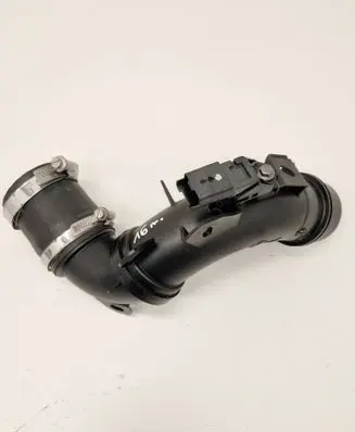 Peugeot 208 I Intercooler hose/pipe 9677355980