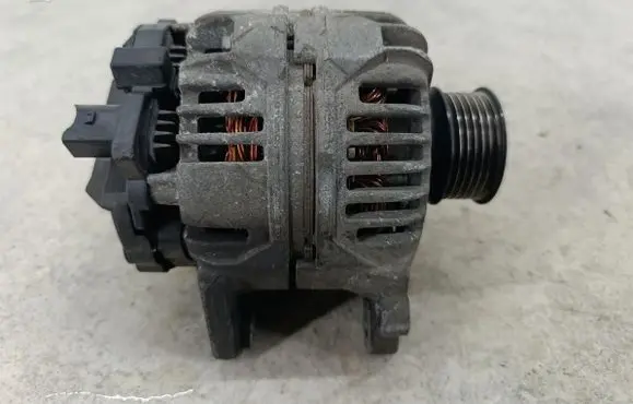 Audi A2 Generator/alternator 037903025F