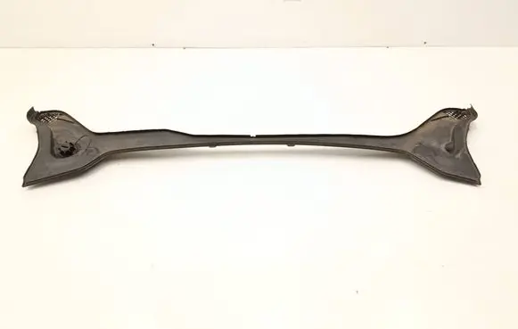 BMW 2 F46 Wiper trim 7305497