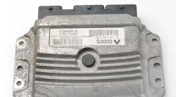 Renault Megane II Engine control unit/module 8200387138