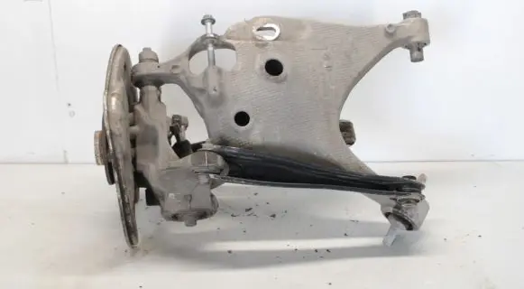 Volvo XC60 Rear wheel hub 32246510