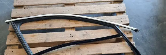 Audi A6 S6 C8 4K Front door glass trim molding 4K0837432B