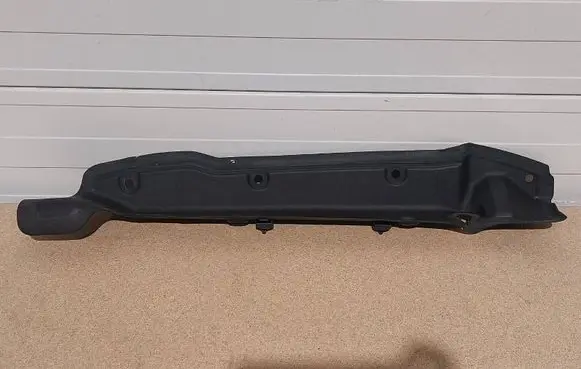 Trunk rubber seal (body)