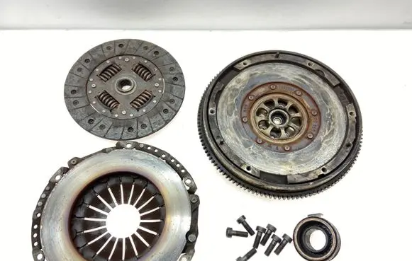 Subaru Outback Dual mass flywheel 