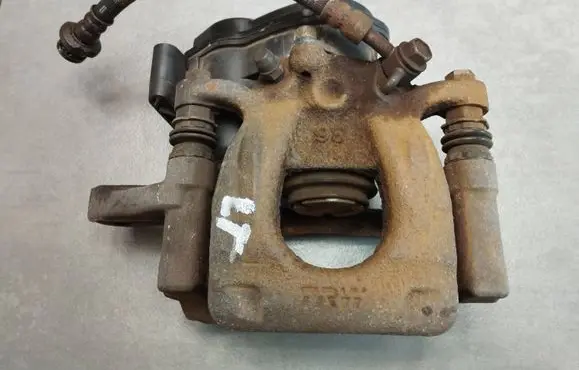 Renault Kadjar Rear brake caliper