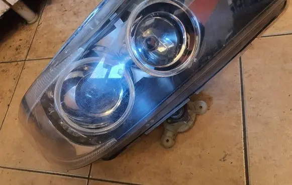 BMW 3 E90 E91 Headlight/headlamp 631169427389 1120170 EK375UK106