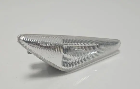 BMW X5 E70 Front fender indicator light 7267977 7171007 135V07W