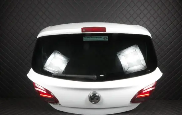 Opel Corsa E Truck tailgate 