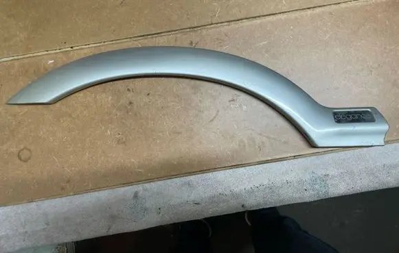Opel Zafira A Front arch trim 13154535