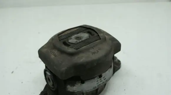 Audi A8 S8 D3 4E Engine mount bracket 4E0399151AT