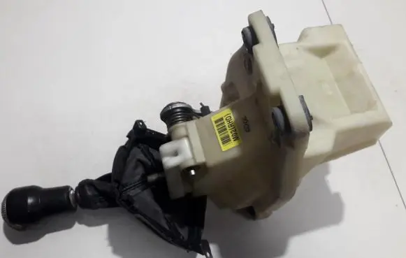 Hyundai Tucson JM Gear shifter/selector dwm2e0112