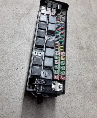 Land Rover Range Rover Sport L320 Fuse module 8H3214290AAA 2008528533
