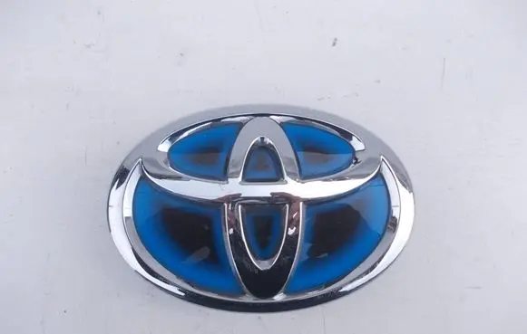 Toyota Yaris Manufacturer badge logo/emblem 753010D130 753110D170