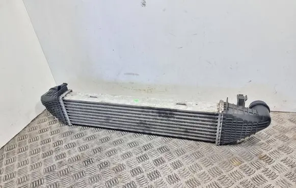 Mercedes-Benz E W212 Intercooler radiator 84031029