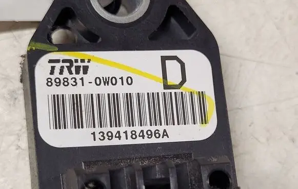 Toyota Corolla Verso AR10 Airbag deployment crash/impact sensor 898310W010