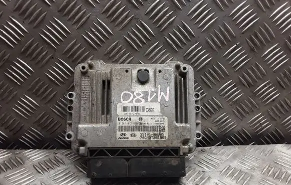 Hyundai Santa Fe Engine control unit/module 0281012670 3910127805 70CM3T2EI06S