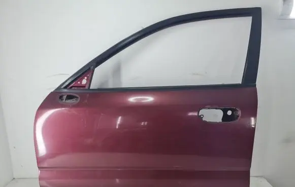 Mitsubishi Carisma Front door