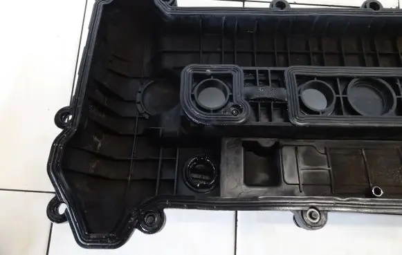 Mazda 6 Rocker cam cover 