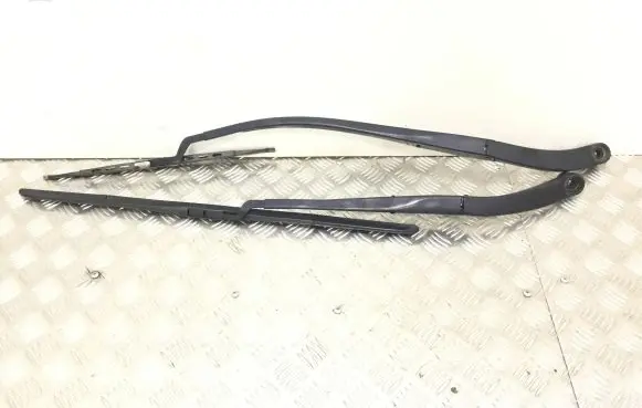KIA Sportage Headlight wiper blade set QLPR 0226