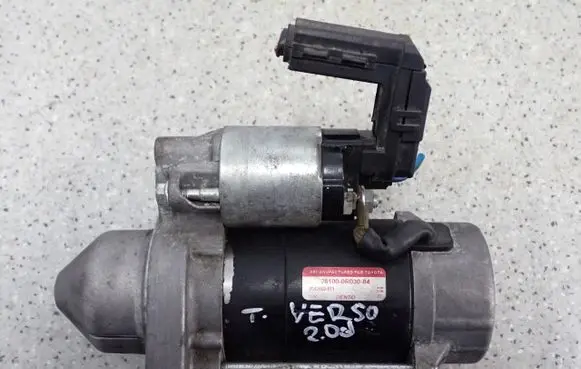 Toyota Verso Starter motor 281000R030