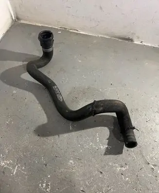 Mercedes-Benz C W205 Engine coolant pipe/hose A2538306501
