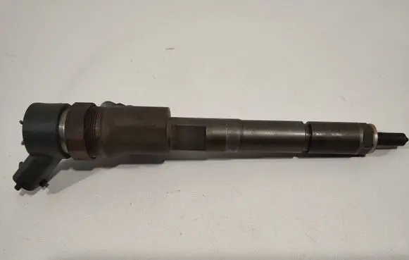 Toyota Auris 150 Fuel injector 2367039105