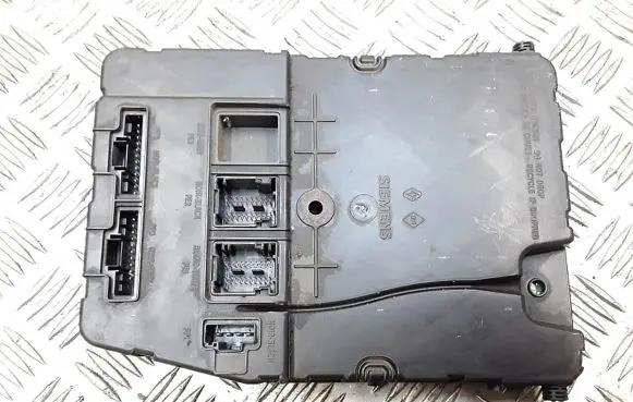 Renault Megane II Engine control unit/module u118400140j