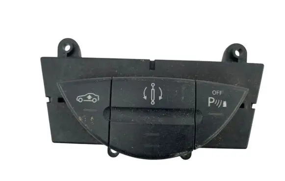 Mercedes-Benz CLS C218 AMG Parking (PDC) sensor switch 2118217058 03751202