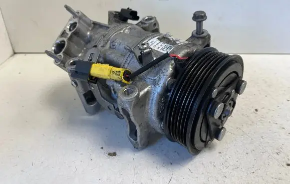 Opel Mokka B Air conditioning (A/C) compressor (pump) MT167002 6CVC140 012582133A