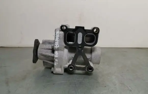 Hyundai Santa Fe Water pump 251282GTB0